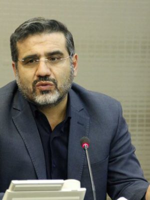وزیر فرهنگ و ارشاد اسلامی