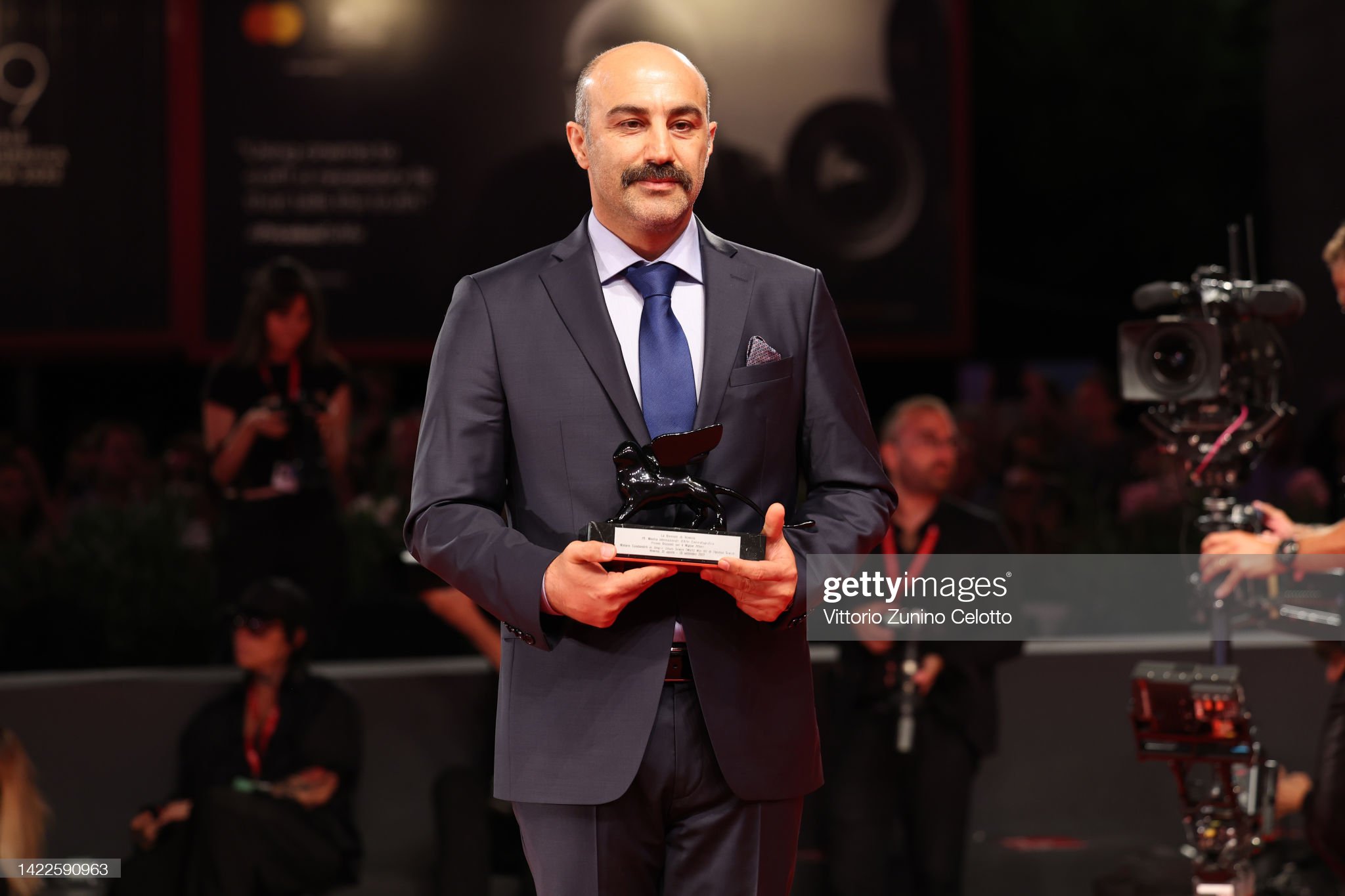 شب پرافتخار: جوایز هومن سیدی و محسن تنابنده در جشنواره ونیز و داوری لیلا حاتمی 
