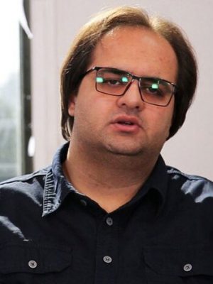 سجاد نوروزی (مدیر سینما آزادی): صنوف سینما را به بنگاه دلالی تقلیل داده‌اند