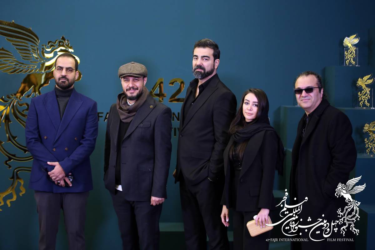 نشست خبری «تمساح خونی» با حضور جواد عزتی، الناز حبیبی و عباس جمشیدی فر 