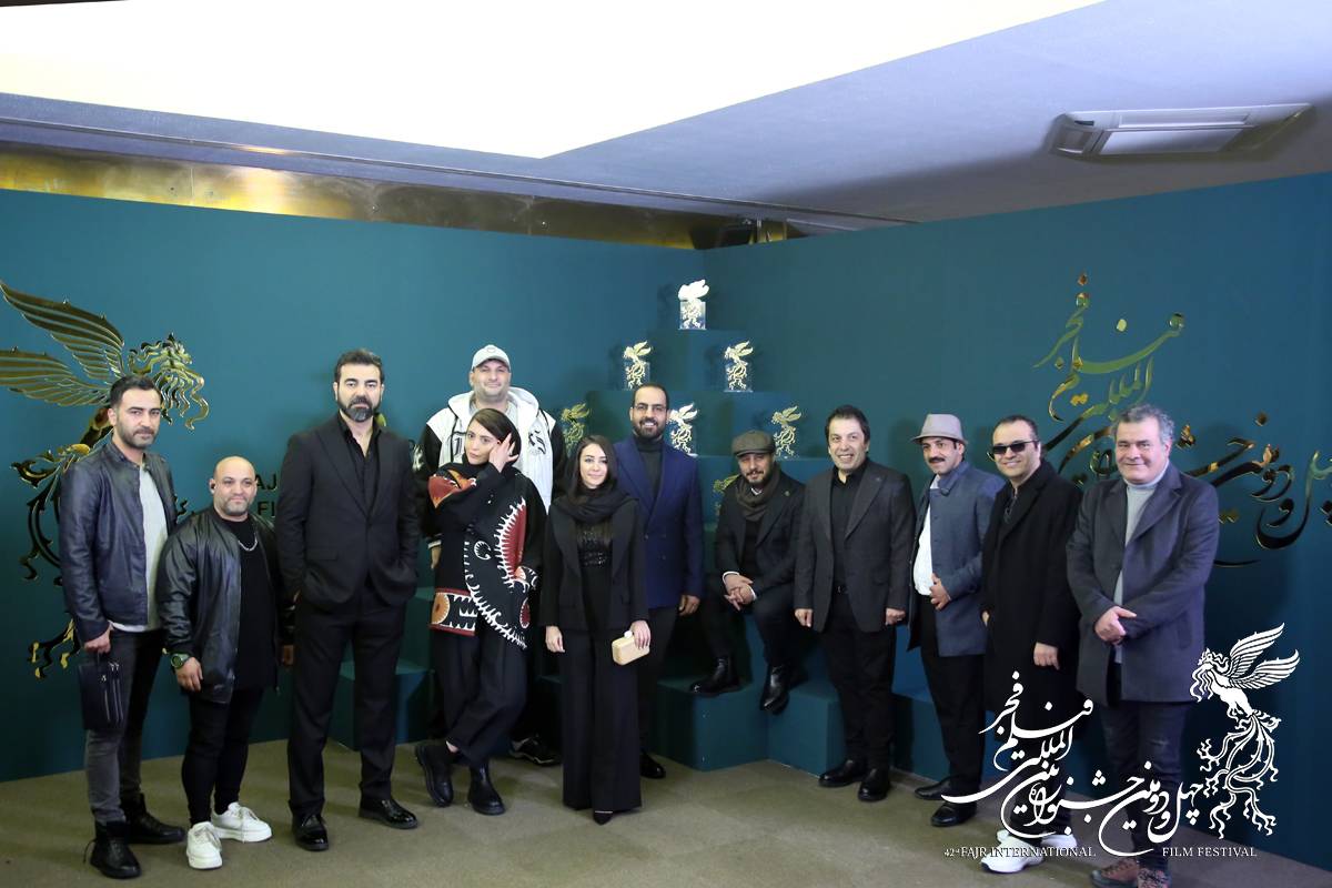 نشست خبری «تمساح خونی» با حضور جواد عزتی، الناز حبیبی و عباس جمشیدی فر 