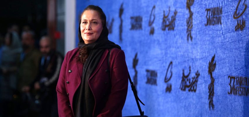 انتقاد آزیتا موگویی از کاسبی جدید برخی هنرمندان از طریق اپوزوسیون نمایی